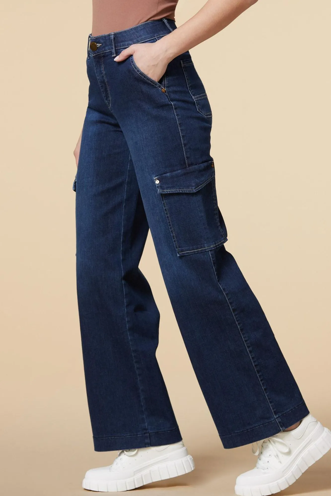 Women Versona Carry Me Through Jeans
