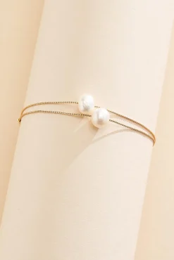 Women Versona Delicate Pearl Bracelet