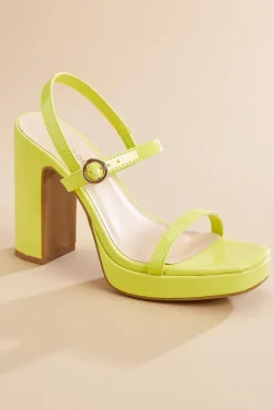 Women Versona Faux Patent Leather Platform Heels