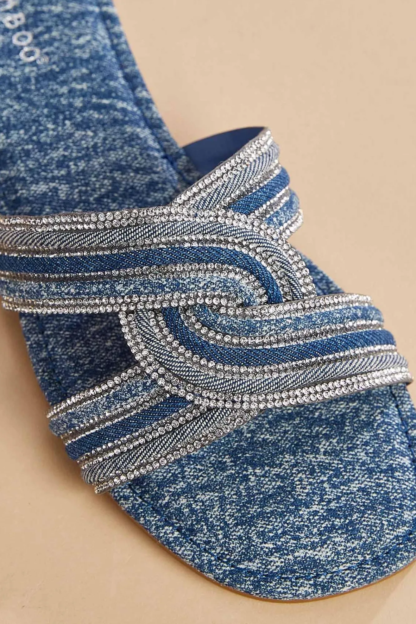 Women Versona Interlocking Bling Sandals
