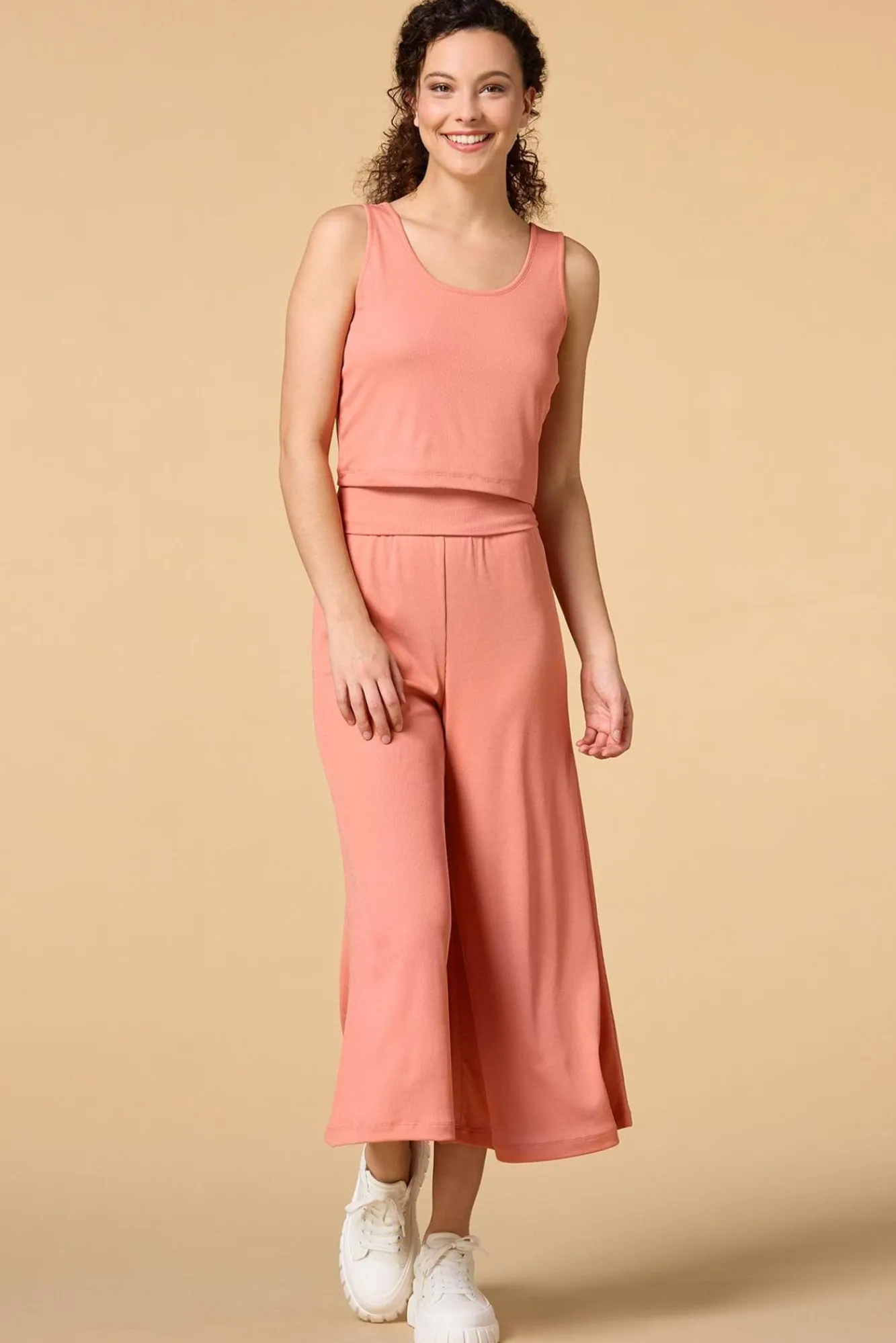 Women Versona Jump Around Pants