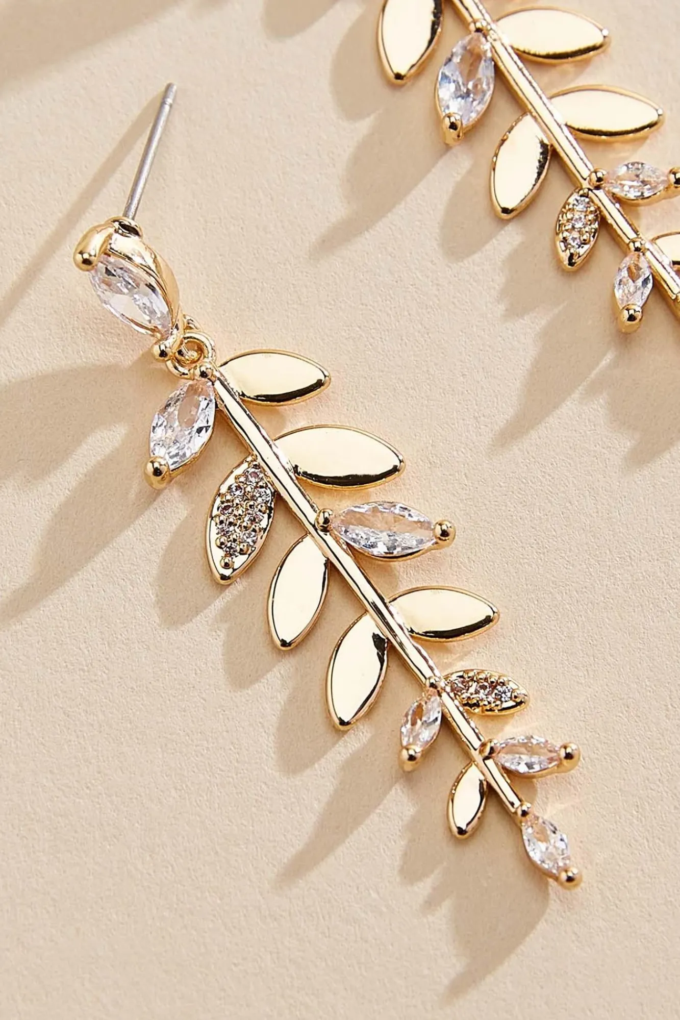 Women Versona Linear Leaf Earrings