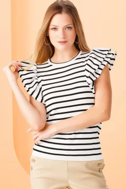 Women Versona Most Wanted Sweater