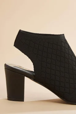 Women Versona Open Knit Shooties
