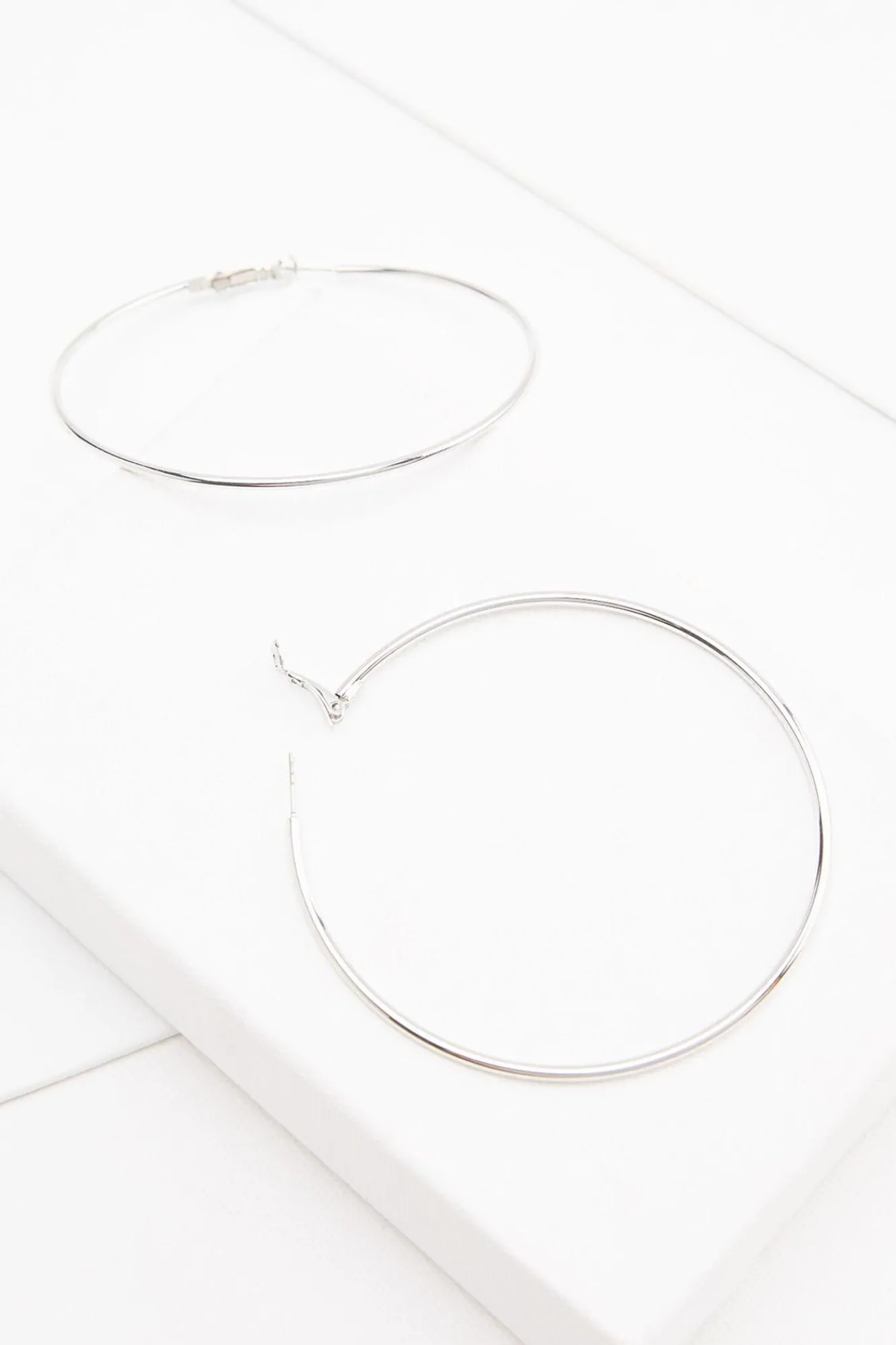 Women Versona Oversized Hoop Earrings