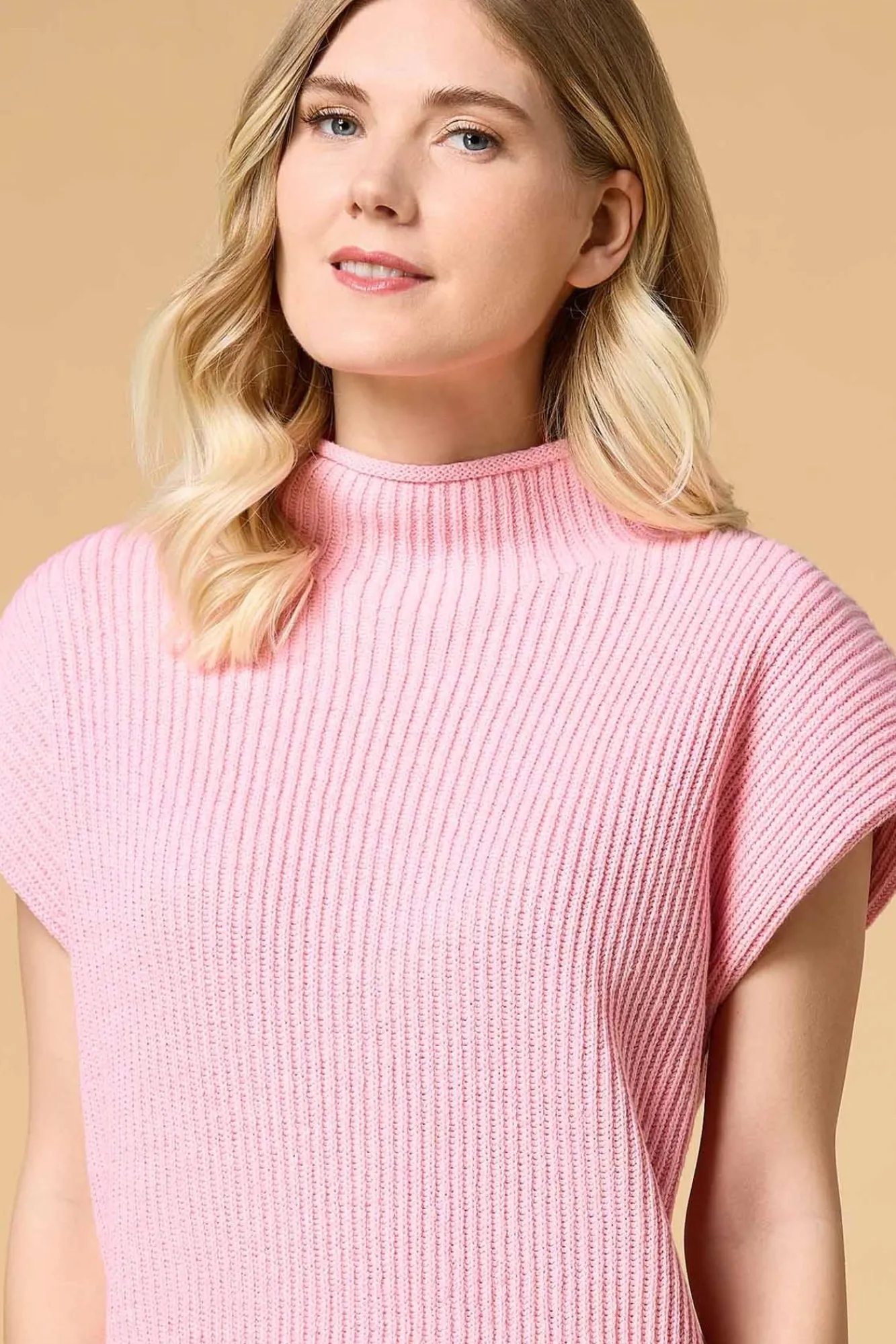 Women Versona Peony Picking Sweater