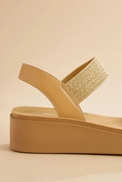 Women Versona Platform Raffia Band Sandals
