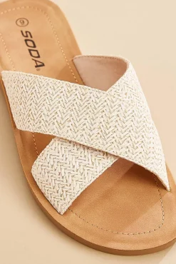Women Versona Raffia Crossband Sandals