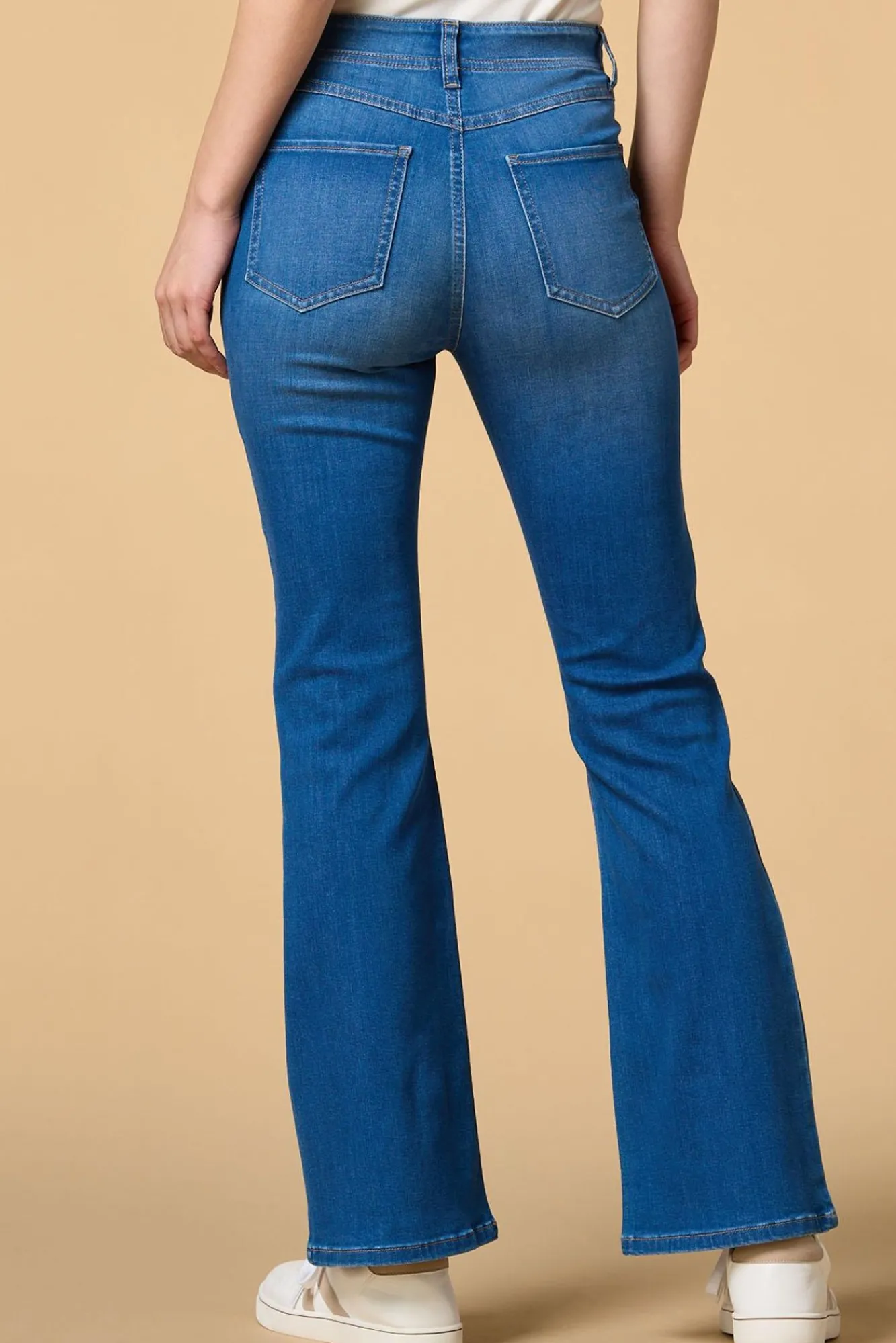 Women Versona Reset Button Jeans