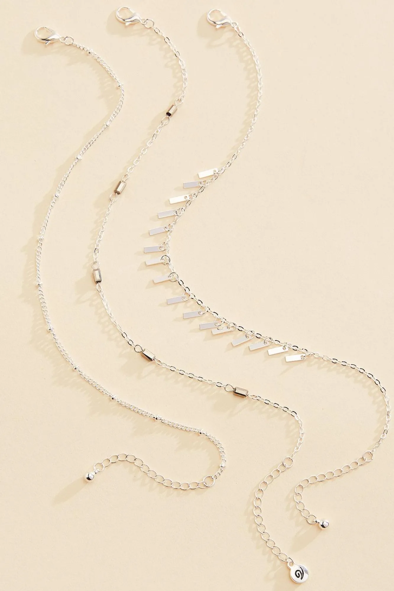 Women Versona Shaky Charm Anklet Set