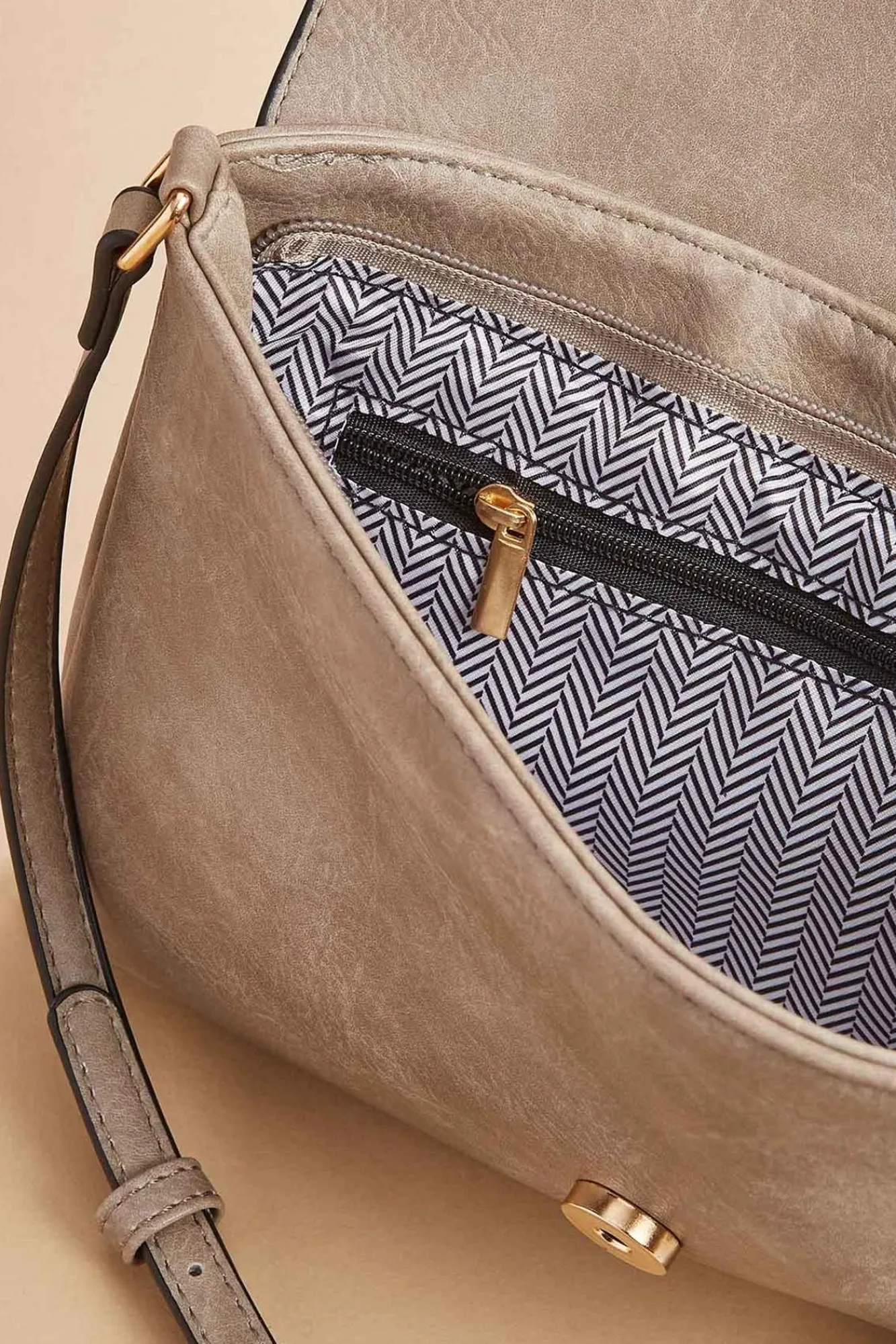 Women Versona Touch Of Gold Crossbody