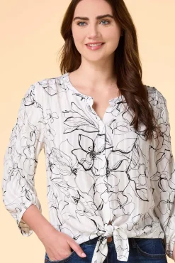 Women Versona With A Trace Top